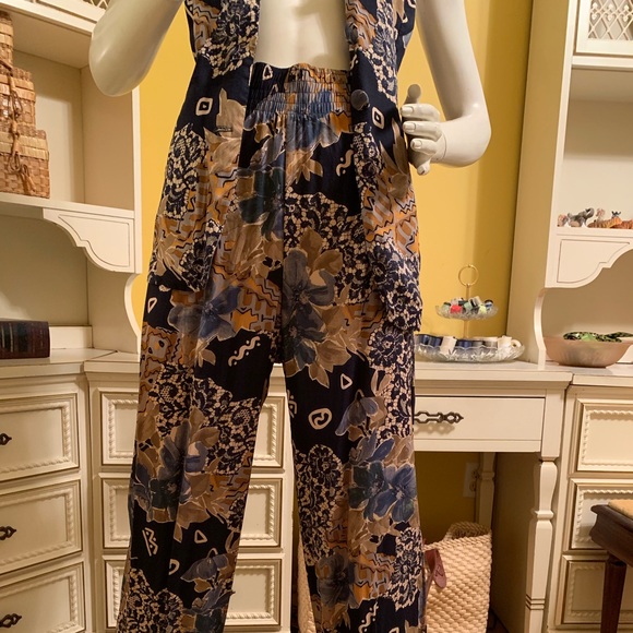 Vintage Paul Harris pant suit. - Picture 7 of 8